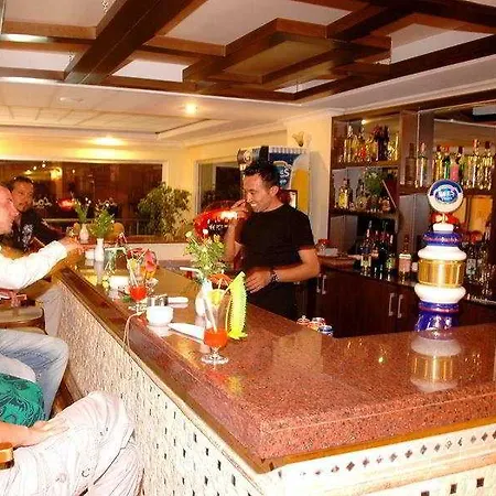 Sunbeach Hill 酒店 锡德